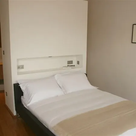 Magnificent 2 Bedroom Apartment In Lisbon